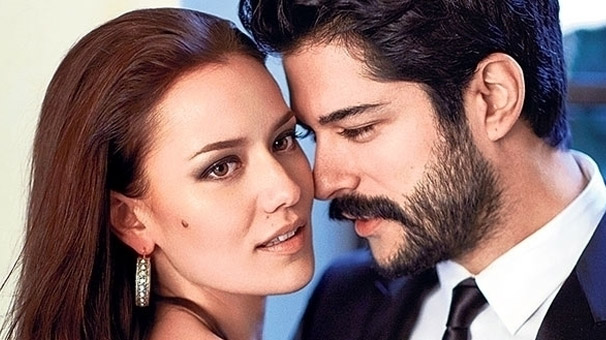 nl Oyuncu Burak zivit Fahriye Evcen iftine Bebek Geliyor,Fahriye Evcen Ka Ayl?k Hamile Cinsiyeti Ne ?